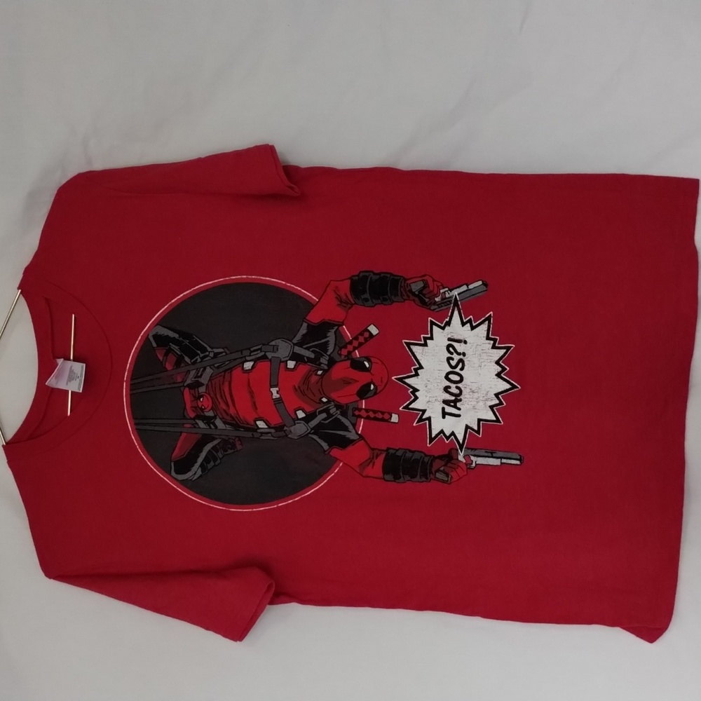 Red dead pool shirt